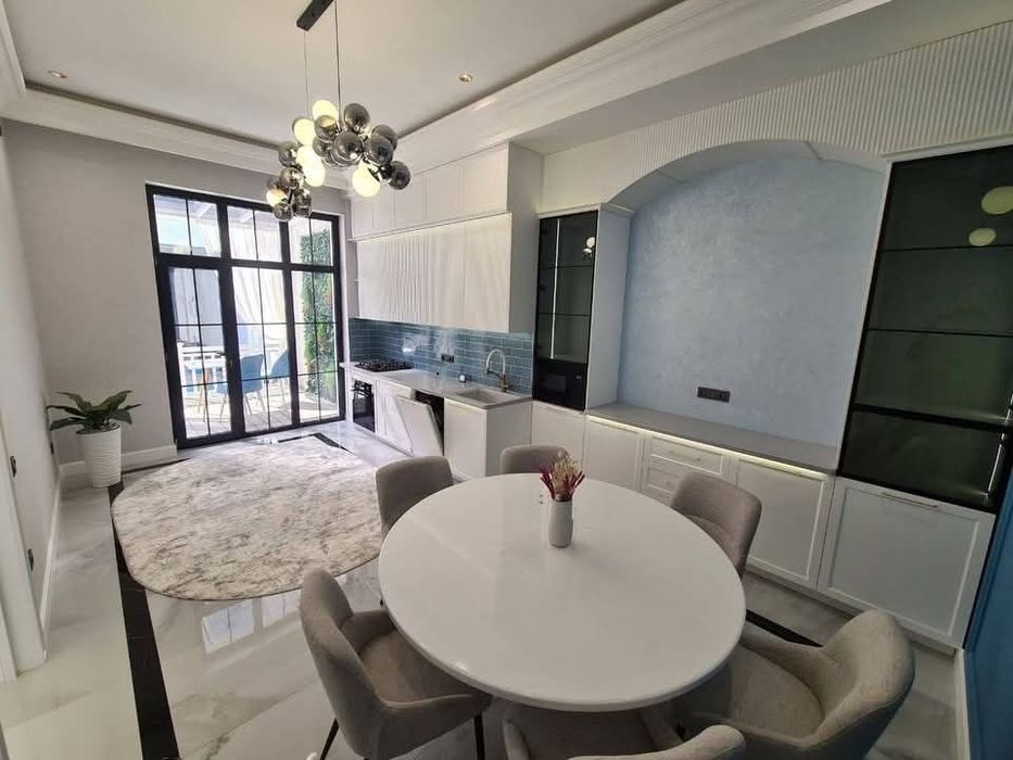 Срочно продается новый Евродом циалковиский 3-соток 3-уровень терраса