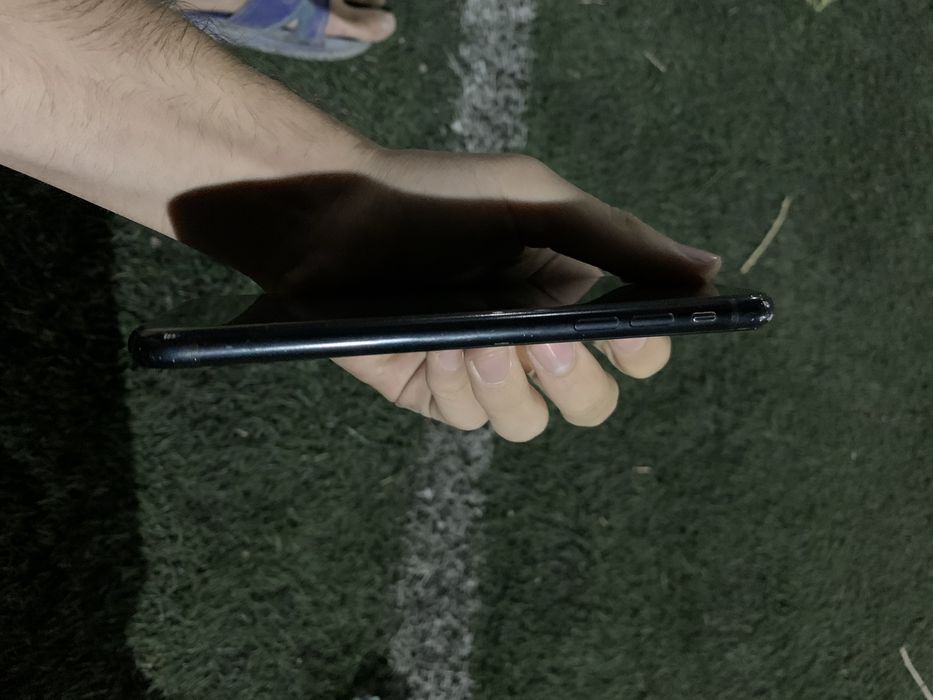 Apple iPhone Xr sotiladi