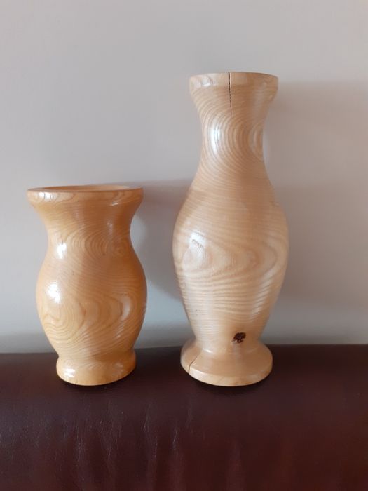 Вази от дърво два броя