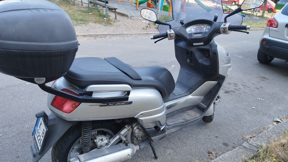 Скутер 300 кубика