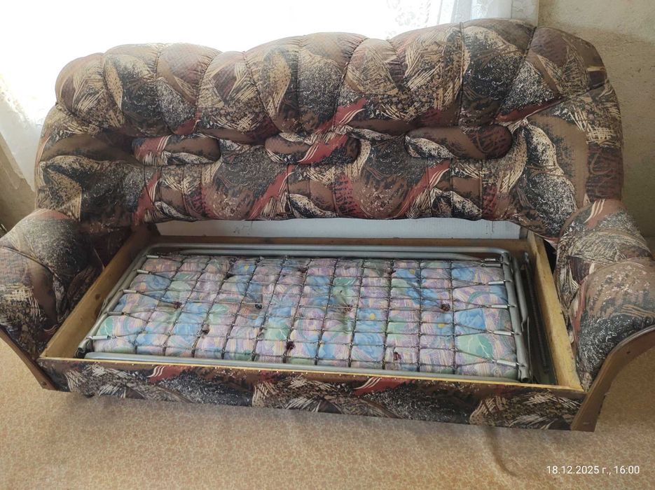 Продавам холна гарнитура