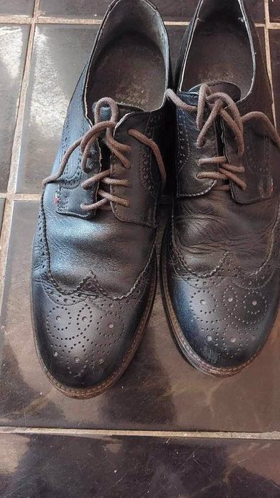 Pantofi piele doua perechi nr 43