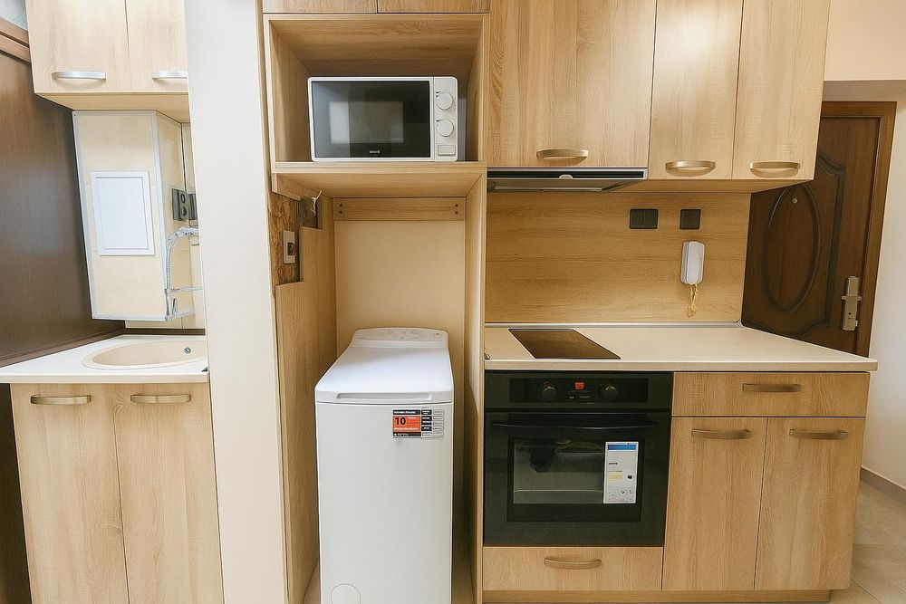 Дава се под наем Двустаен апартамент в Пловдив, Център - 70 кв.м за 460 € - Снимка #1