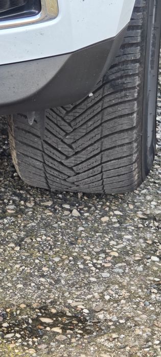 Caut Hankook 225/60/17 kinergy 4s 2
