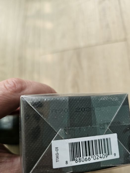 2бр. 2020 бач Tom Ford Oud Wood 100ml Неразпечатан, 90ml оригинален