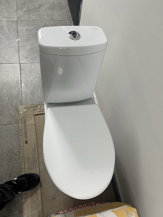 Продам унитаз. Рабочий унитаз. Состояние отличное