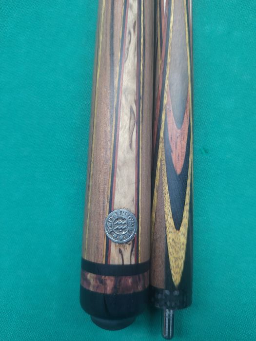 Продам кий для бильярда