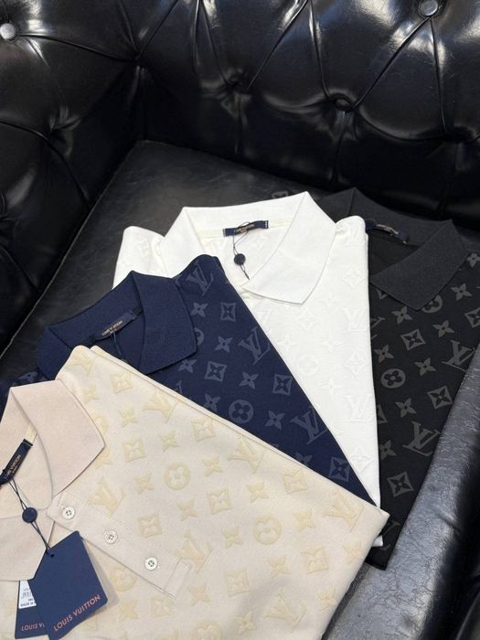 Мъжки тениски с яка различни модели