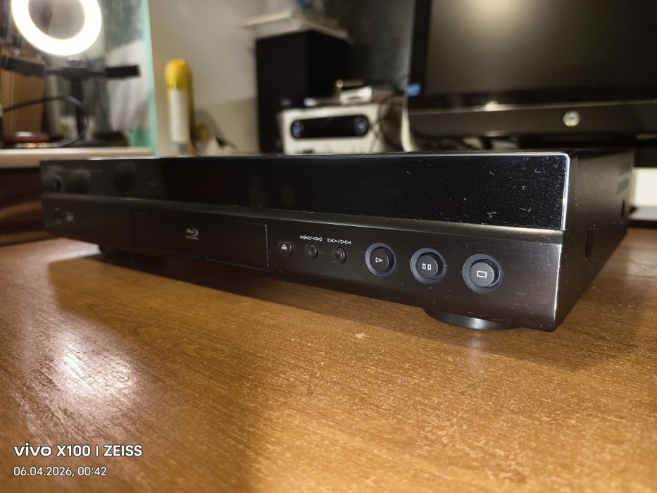 Проигрыватель компакт CD дисков Yamaha BD S 677