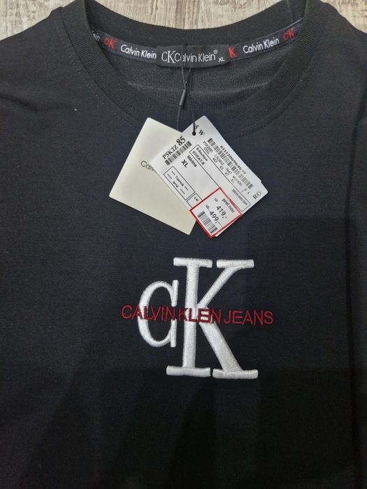 Preț redus ! Tricou original CALVIN KLEIN nou cu eticheta