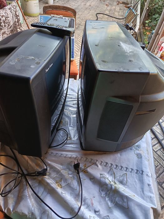 Televizor magnitafonla sotila 2000 yil modellari