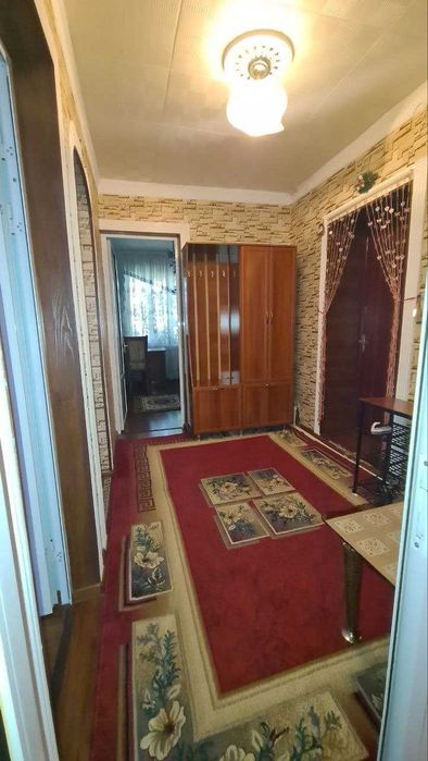 77-серия с мебелью 3 комнатная квартира 4-этаже 6-веранда Адрес Вокзал