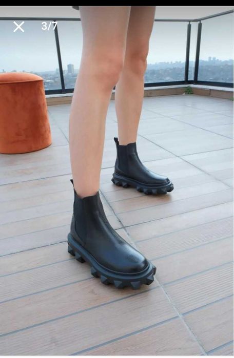 Нови черни боти обувки от естествена кожа ,номер 40