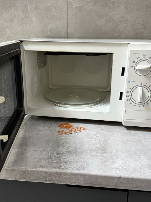 Продам микроволновую печ