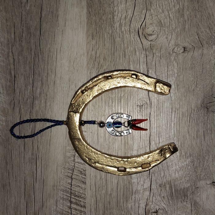 Продам подковы оберег