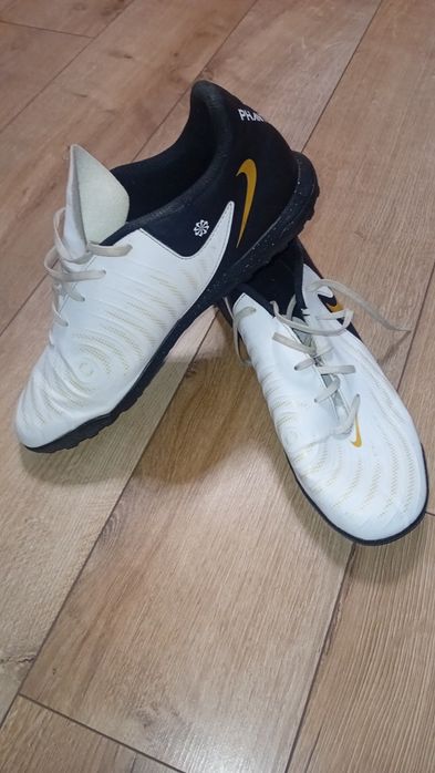 Футболни обувки Найк