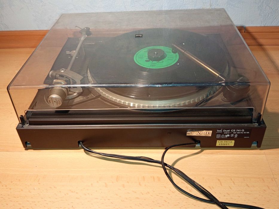 Колекционерски грамофон Dual CS741Q