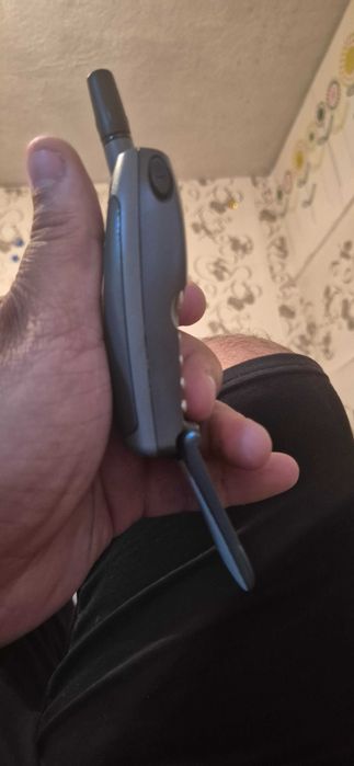 Ериксон Т20е в перфектно сьстояние работи с всички оператори