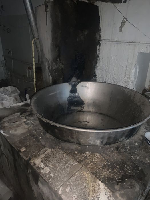 Navot va iris chiqarish uchun qozon,iris aparat hammasi bor