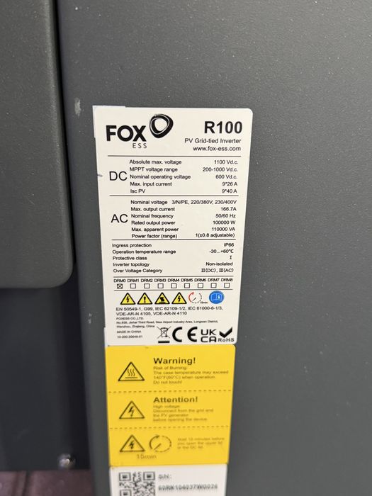 Invertor Fotovoltaic Trifazat FOX ESS R100 100kW Nou Fără Ambalaj