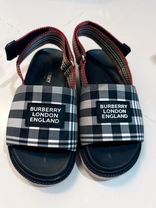 Sandale Burberry ORIGINALE mar 31 copii