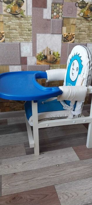 Стульчик-столик для кормления