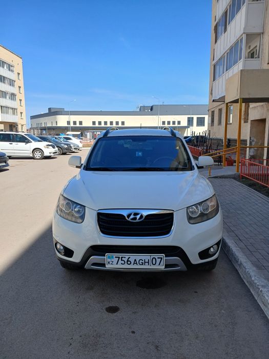 Hyundai santafe 2012года