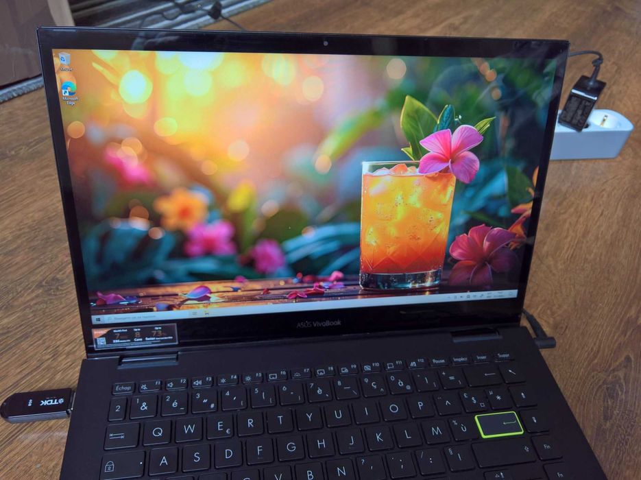 ASUS VivoBook Flip 14, тъчскрийн, Ryzen 5 4500U, 12GB DDR4, 256GB NVMe