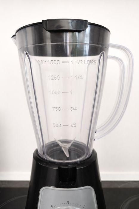 Блендер zephyr zp 1162 j, 600w, 1.5 литра, 2 скорости + импулс, черен