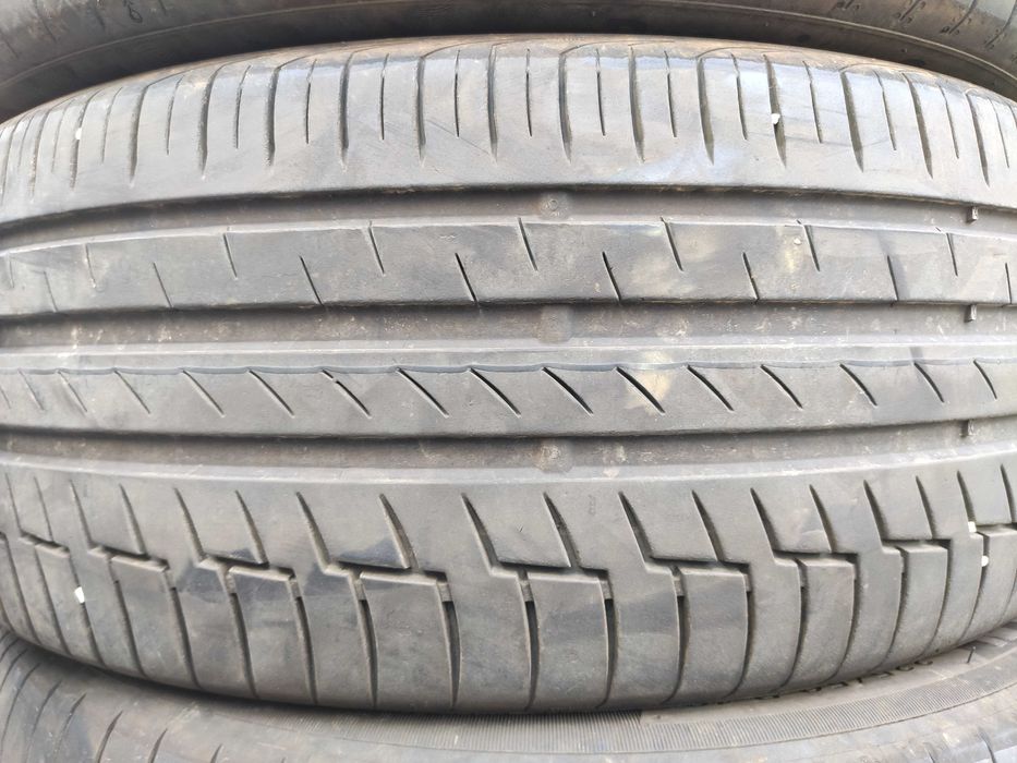 2бр Летни гуми 235 45 20 - Continental - DOT 2024