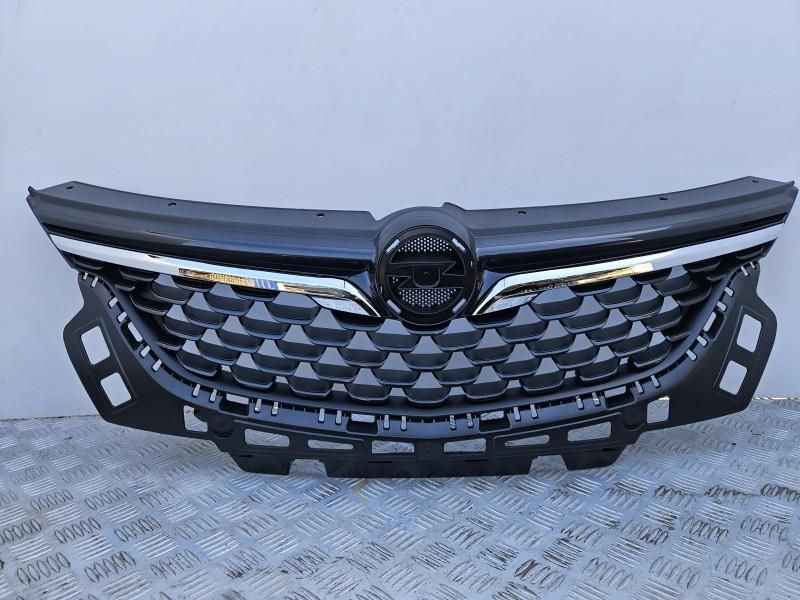 Grila centrala radiator Opel Zafira C Tourer facelift