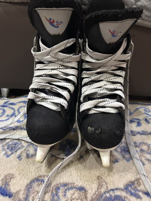 Продам коньки 37 размер