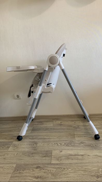 Продам детский стул