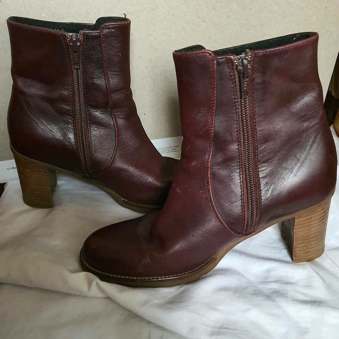 Ghete / botine cu toc piele visinii