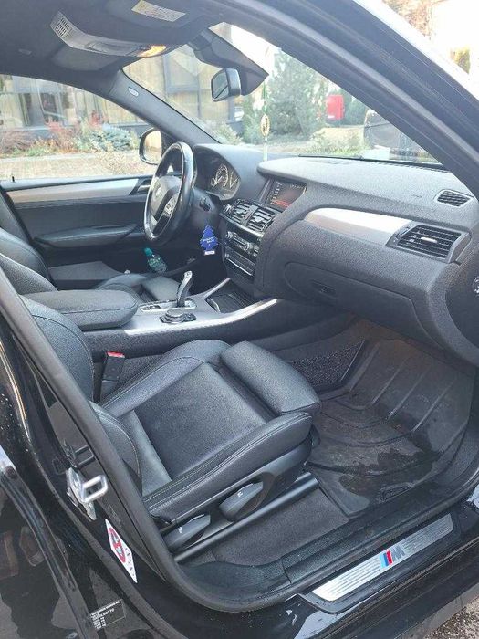 Proprietar BMW X4. 2.0, 190CP//M Pachet/ XDrive/Bixenon/Automata/Piele