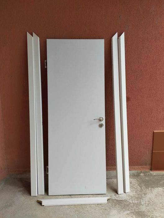 Интериорни врати