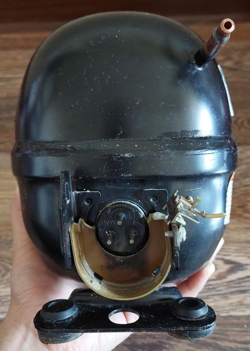 Оригинальные компрессора на холодильники. Indesit