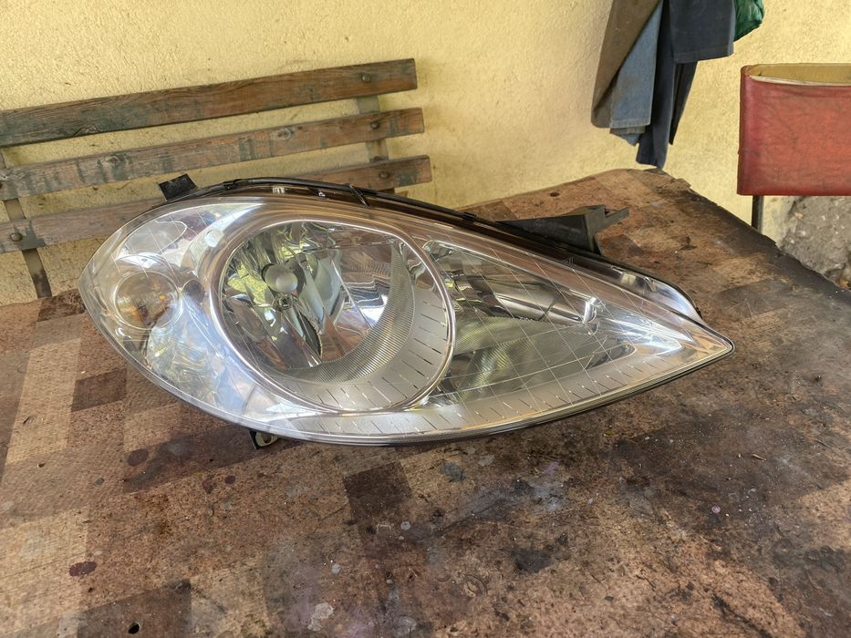 Десен фар за мерцедес А класа w169