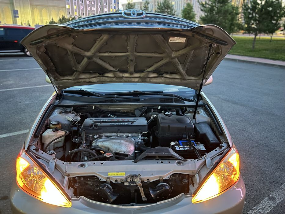 Продам живую Toyota camry