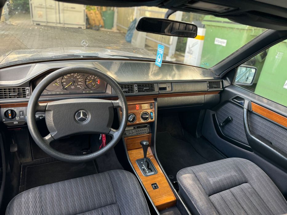 MERCEDES-BENZ E-Class 1991 — imagine 5