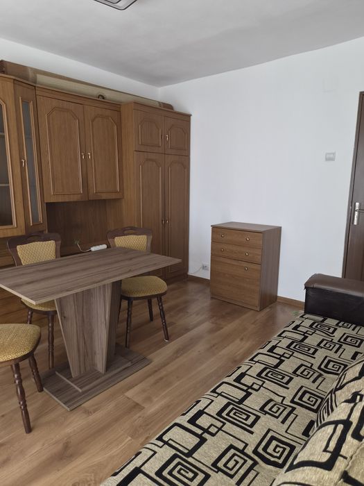 Închiriez garsonieră proaspăt renovată - 28 mp