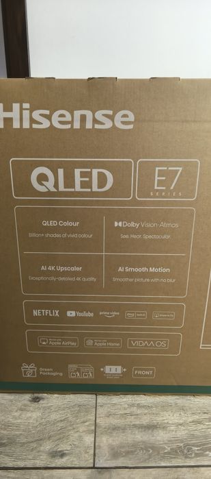Televizor QLED Hisense 4K 139 cm