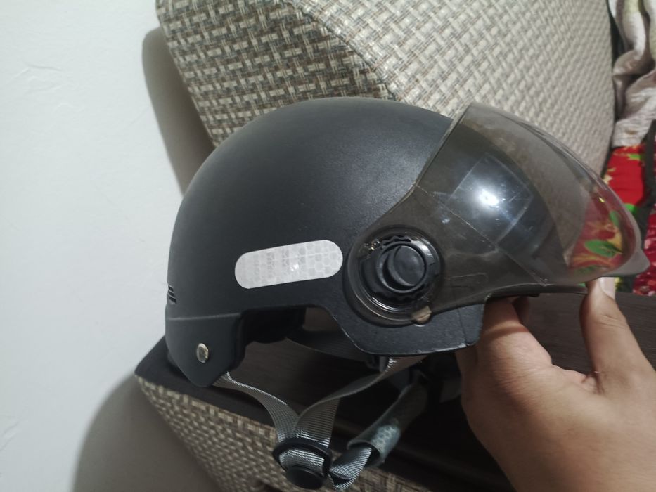 щлем для велосипеда и мопеда новый