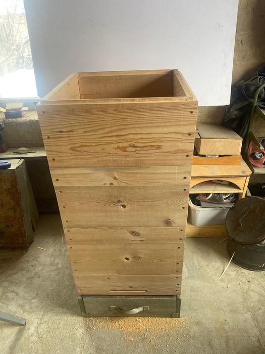 Пчелиные ульи, рамки