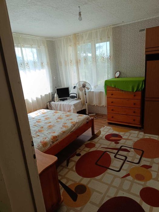 Дава се под наем Етаж от къща в с. Ковачица, Област Монтана - 1000 кв.м за 382.5 € - Снимка #11