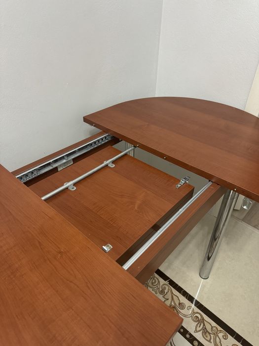 Стол кухонный раздвижной