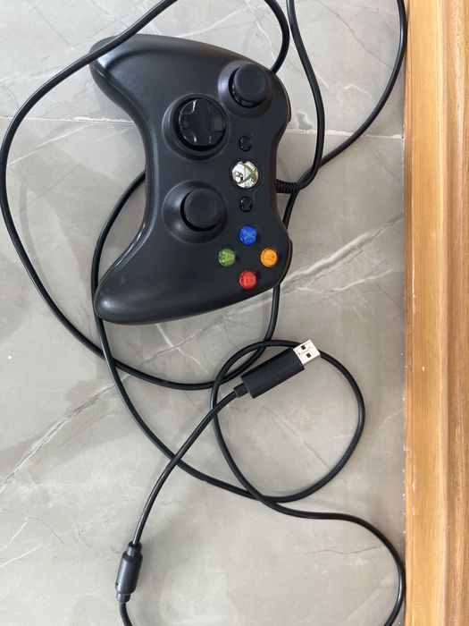 продается джойстик для xbox 360