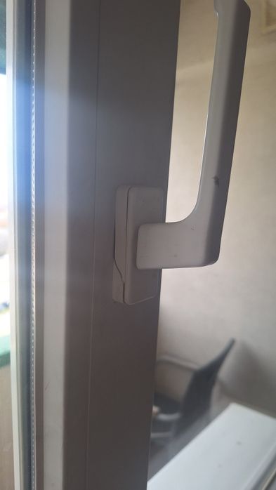 Service ferestre și uși termopan