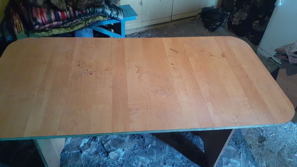 Кухонный стол маленький