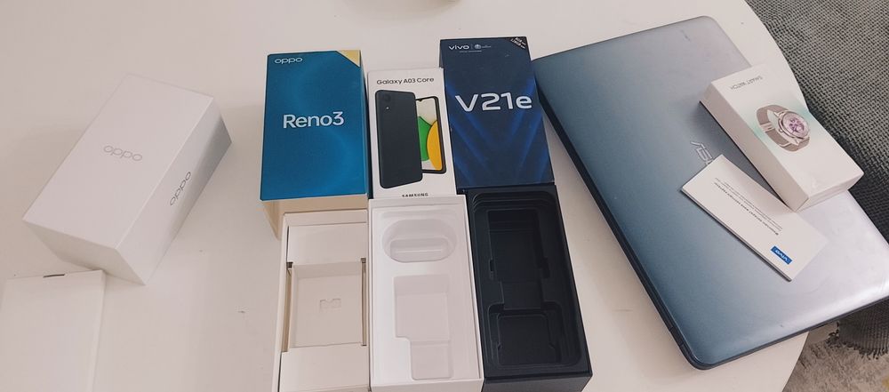 Продам коробки от телефона